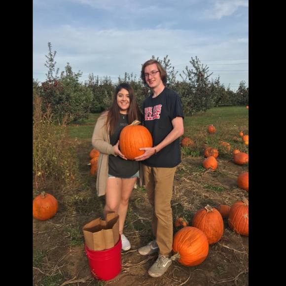 Meet your Posher, Valeri - Picture 1 of 1